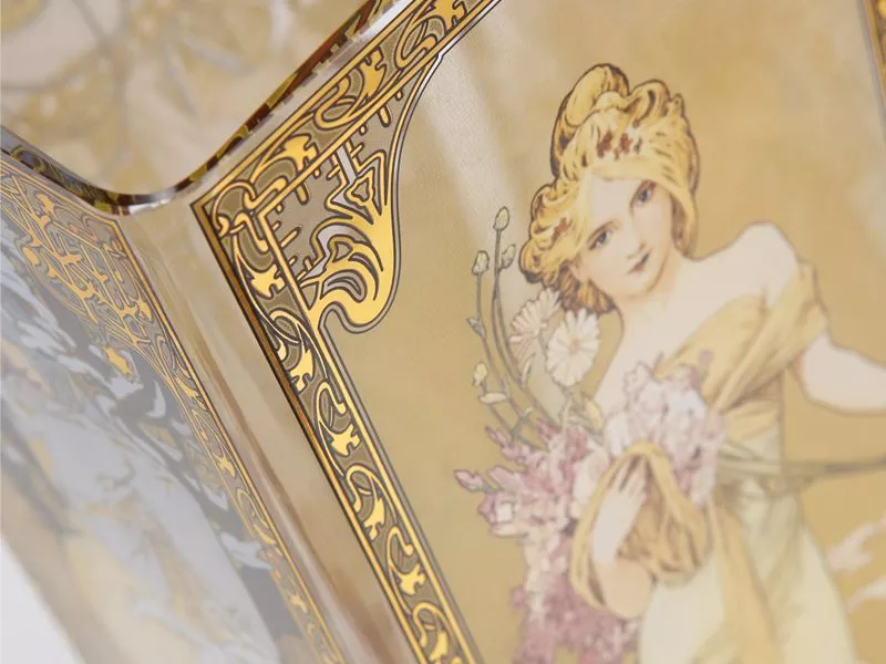 Mucha