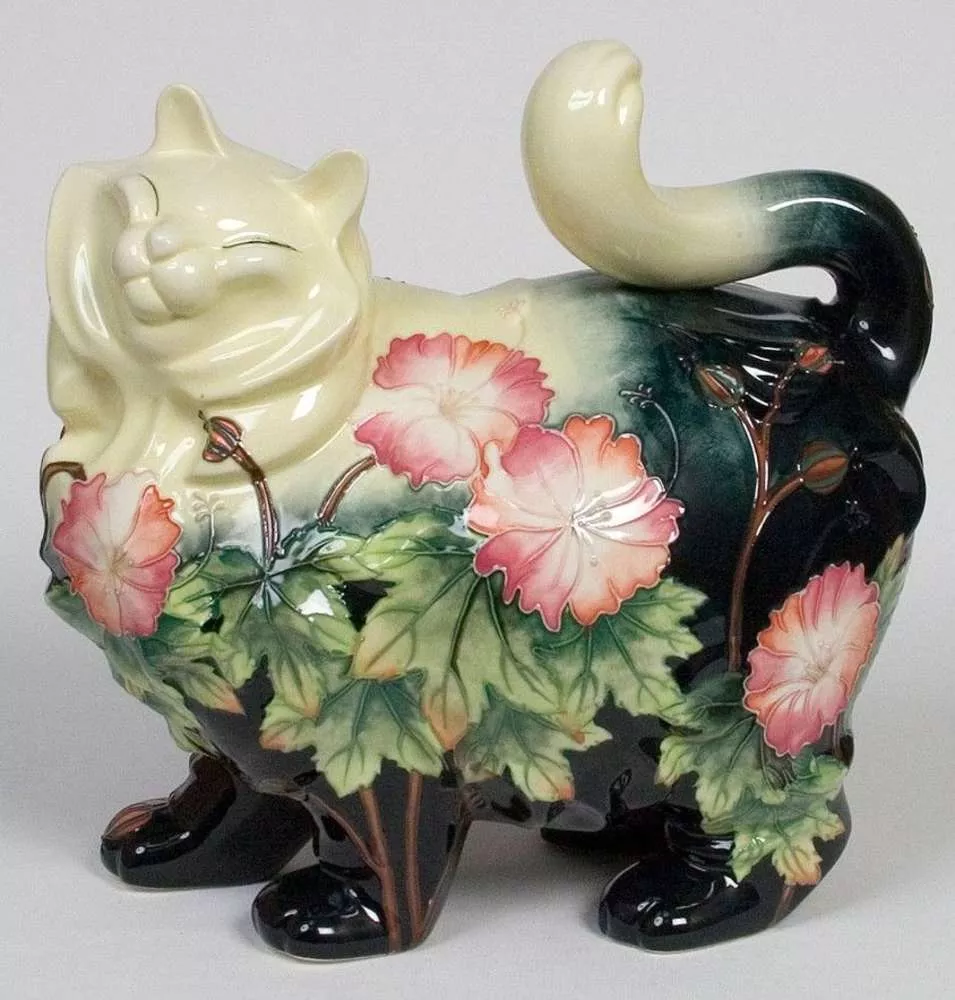 Фигурка Кошка
