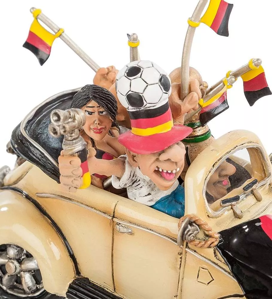 Машина Germany Fan-Attics