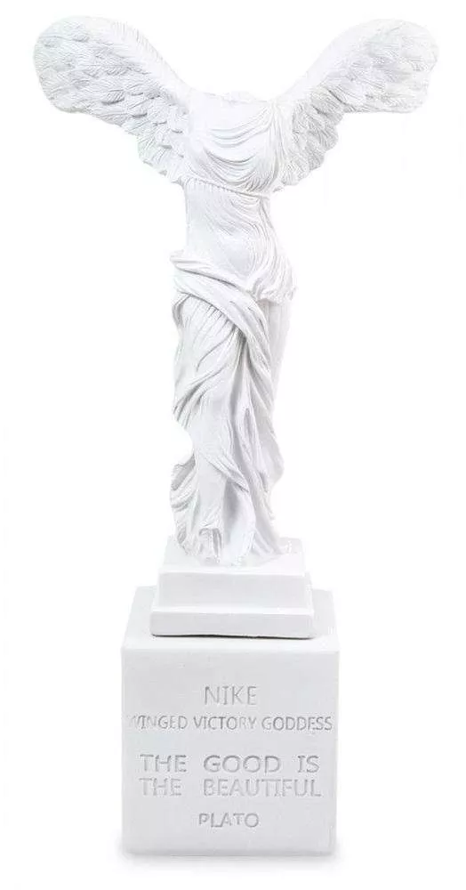 Фигура Ника Самофракийская