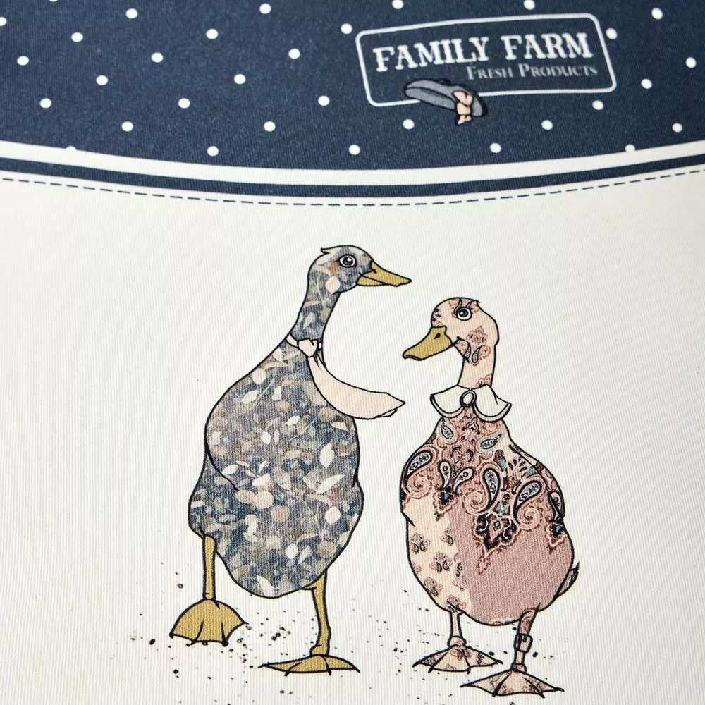 Скатерть овальная Family Farm синяя, хлопок твил с пропиткой