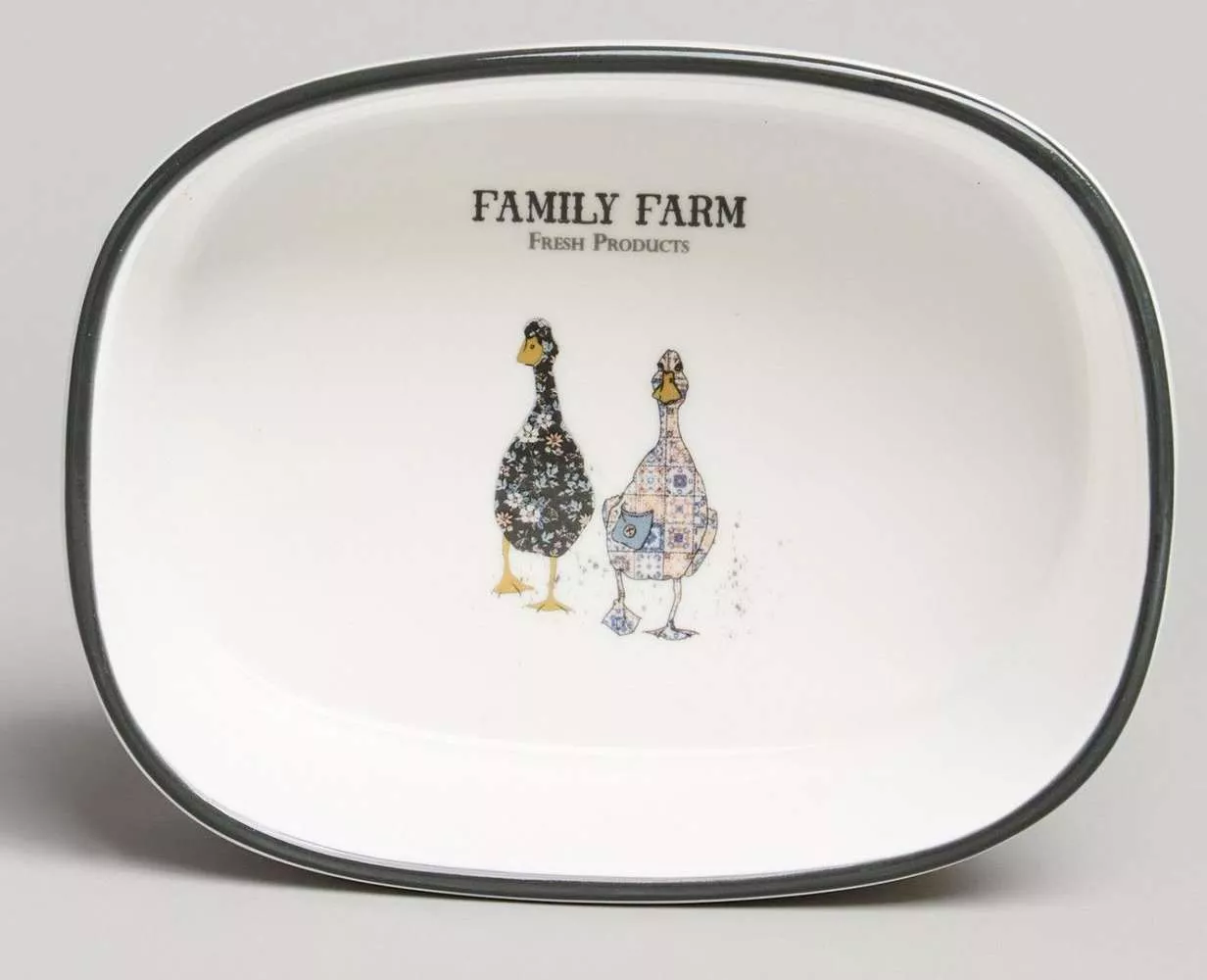 Набор форм на металлической подставке Family Farm
