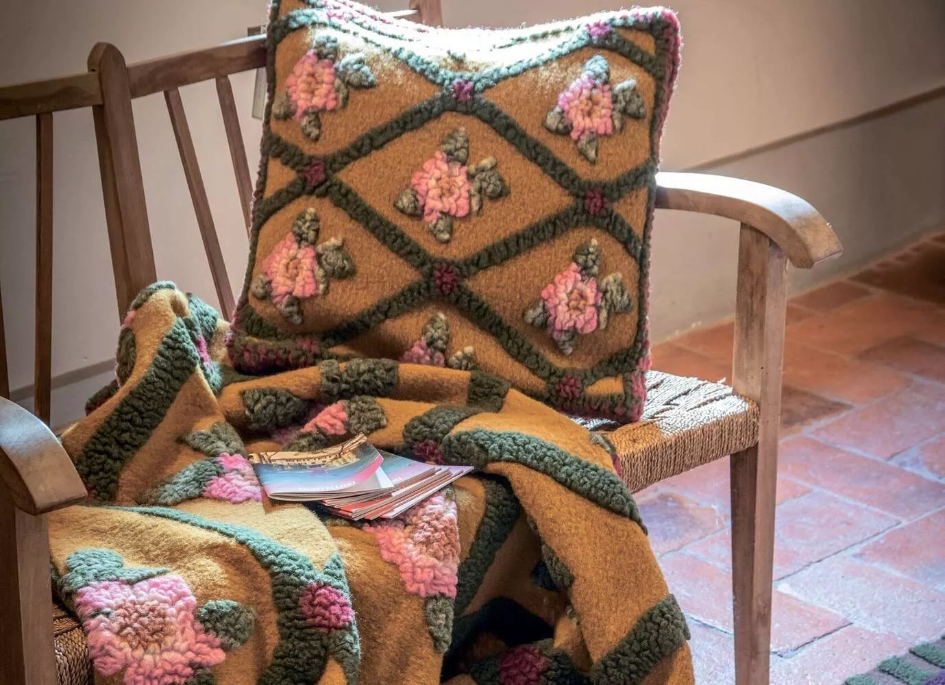 Плед Frati ROSE FLOWER SENAPE 150x190, шерсть 80% полиэстер 20%, 900г