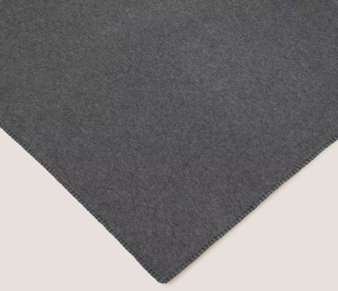 Плед Frati SOFT VISCOSE ANTHRACITE,темно-серый, 130x160, вискоза 30% полиэстер 70%, 510г