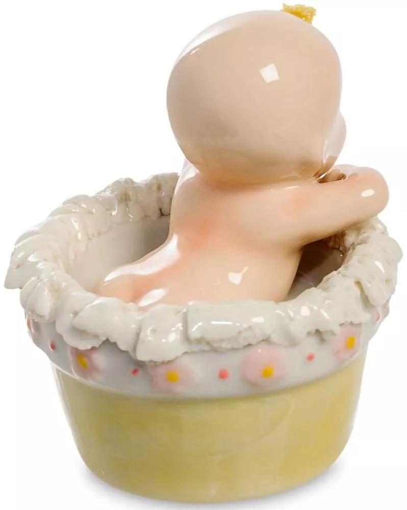 Фигурка Малыш в корзине