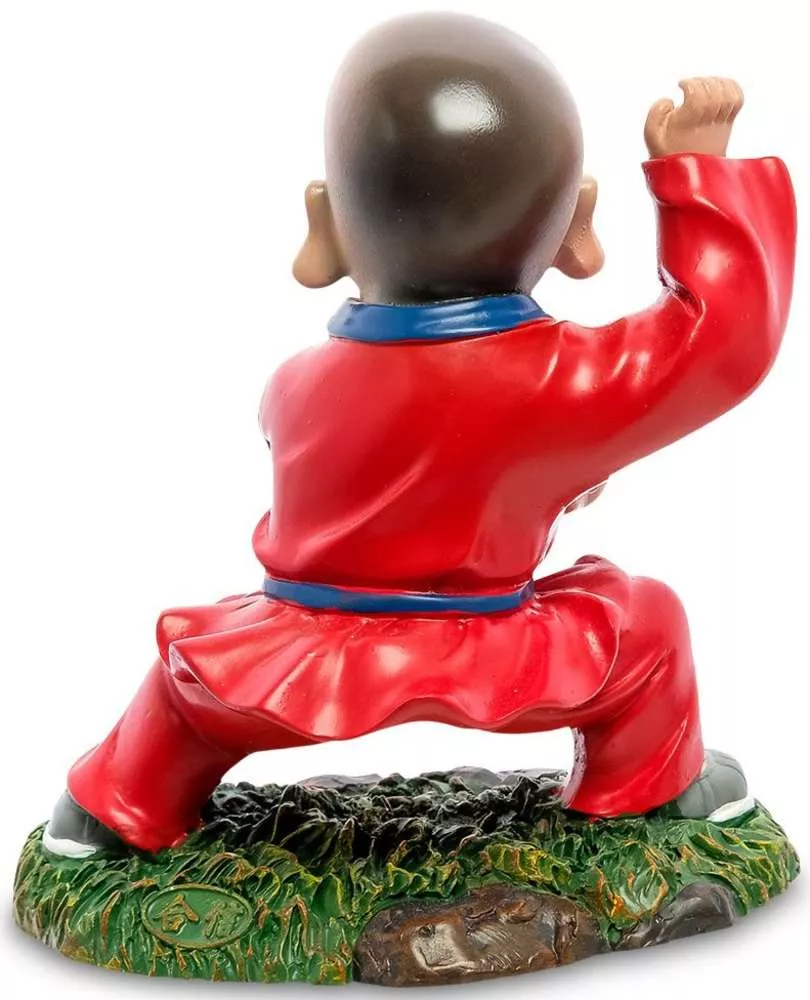 Фигурка Каратист
