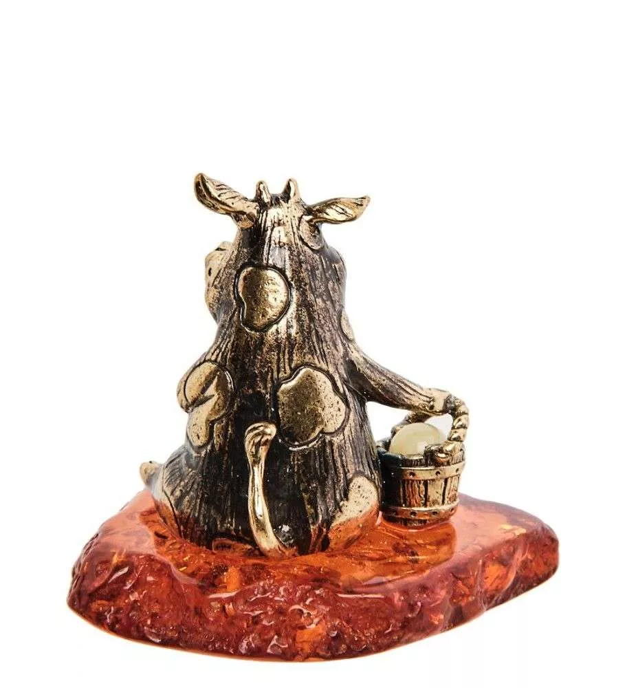 Фигурка Корова с мороженным