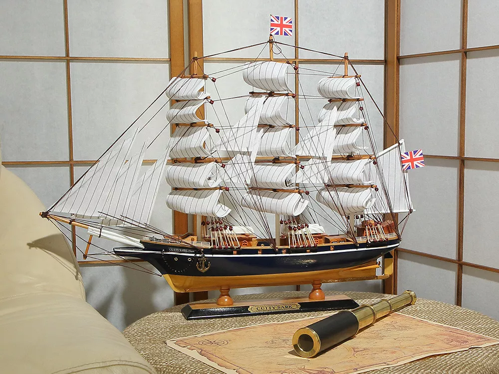 Модель парусника Cutty Sark