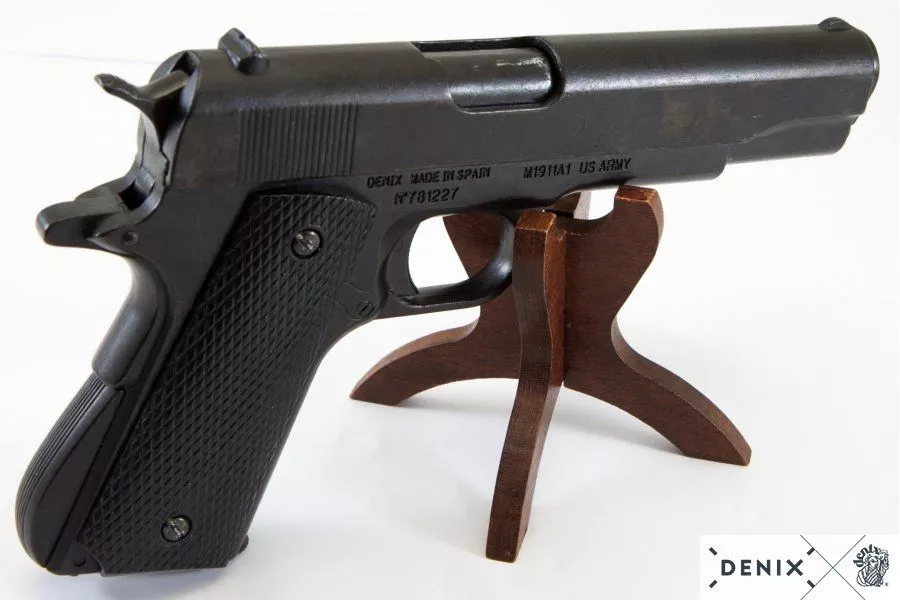 Автоматический пистолет кал.45  M1911A1, США, 1911 Г. (1 и 2 мировые войны)
