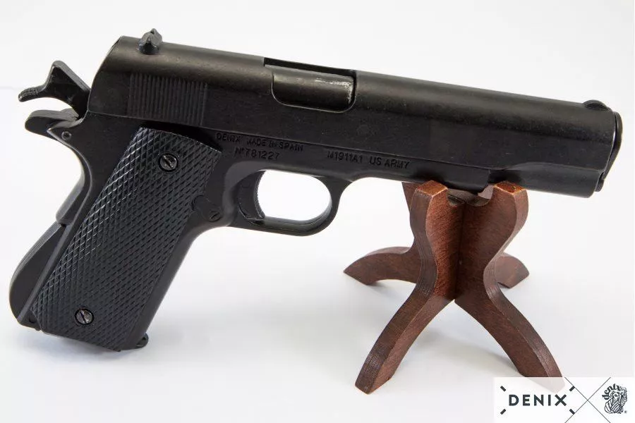 Автоматический пистолет кал.45  M1911A1, США, 1911 Г. (1 и 2 мировые войны)