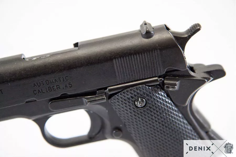 Автоматический пистолет кал.45  M1911A1, США, 1911 Г. (1 и 2 мировые войны)