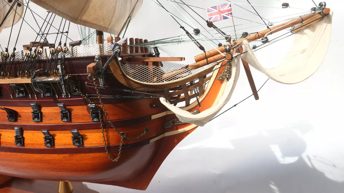 Модель парусника HMS Victory, Англия