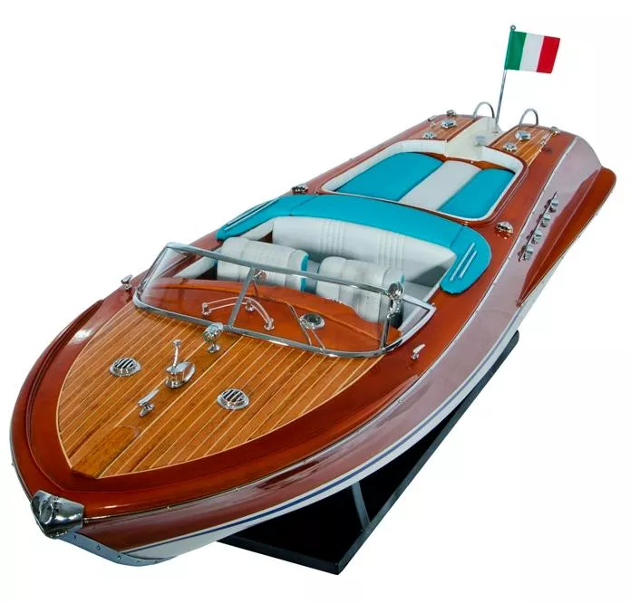 Катер Riva Aquarama
