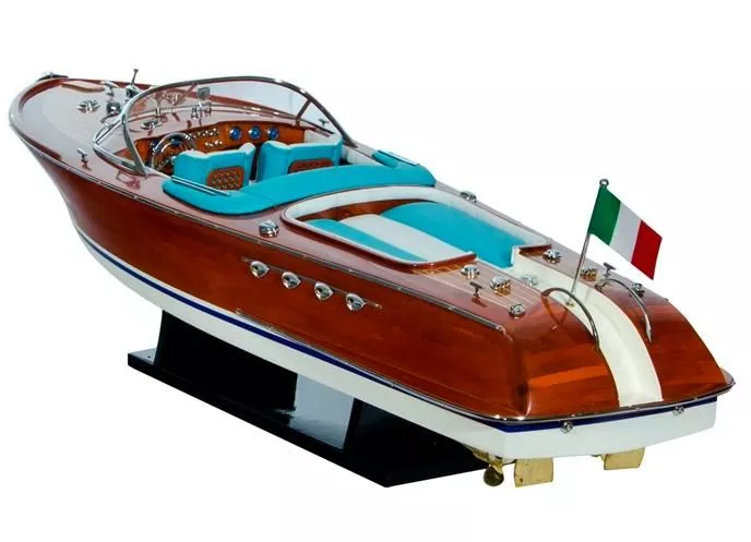 Катер Riva Aquarama