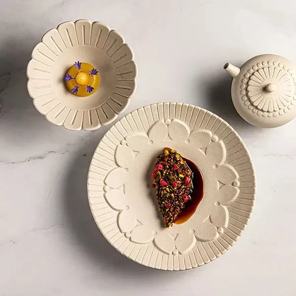 Блюдо для подачи RAW Design by RBC глубокое на ножке керамика