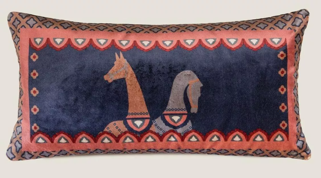Подушка HORSE BLUE 30х60, велюр, полиэстер, начинка конфорель