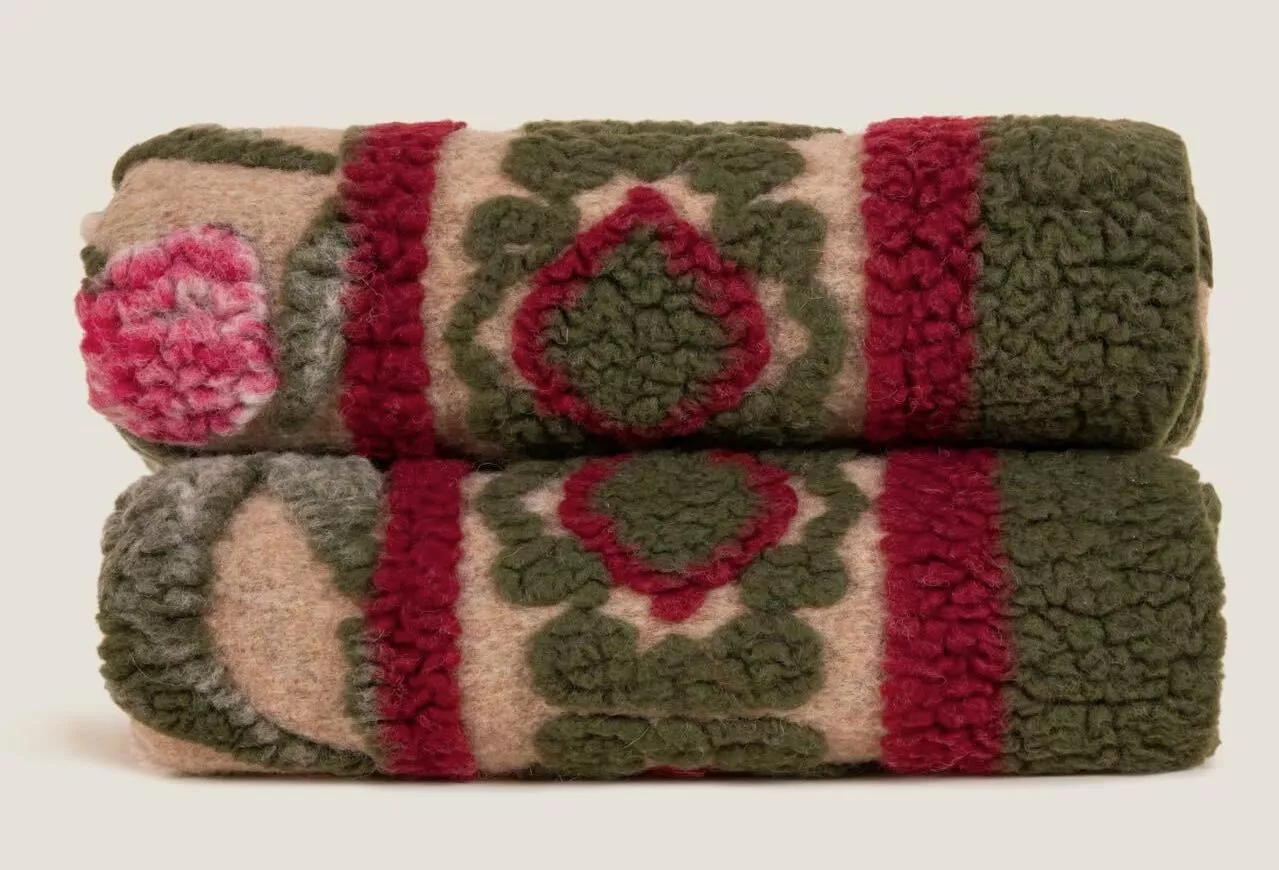 Плед Frati ORIENTAL PEONY 150x190, шерсть 80% полиэстер 20%, 900г
