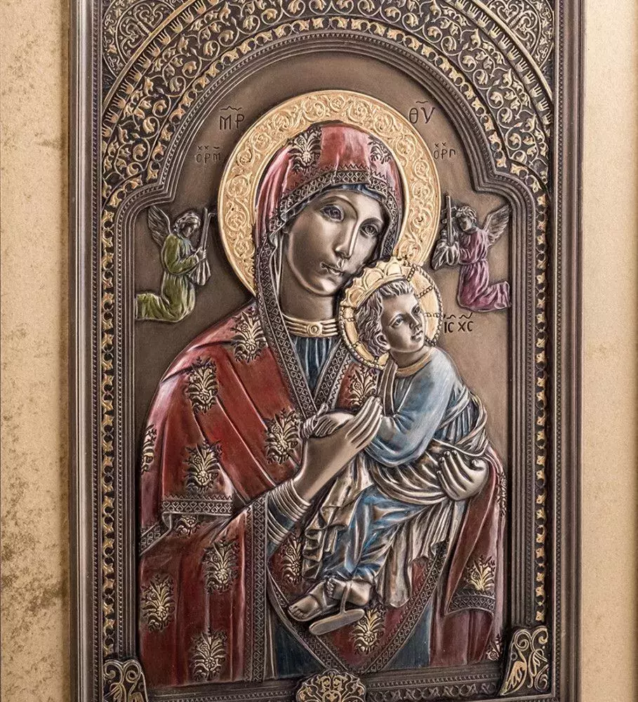 Панно Матерь Божья с младенцем